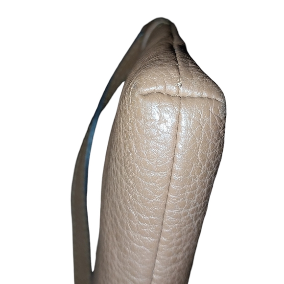 MICHAEL MICHAEL KORS JET SET PEBBLED LEATHER WRISTLET - Picture 8 of 9